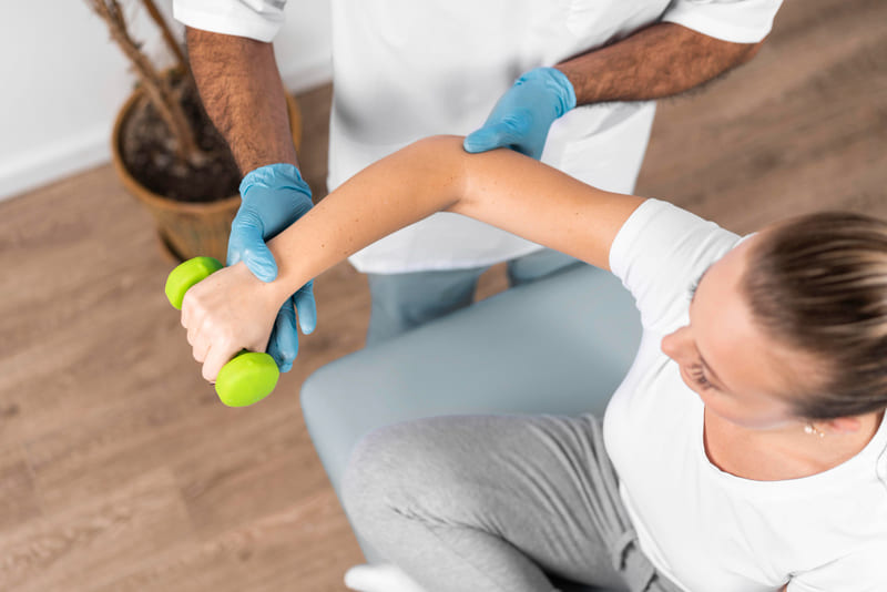 fisioterapia dopo protesi gomito